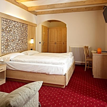 Hotel Garni My Ledro Pieve Di Ledro Exteriör bild