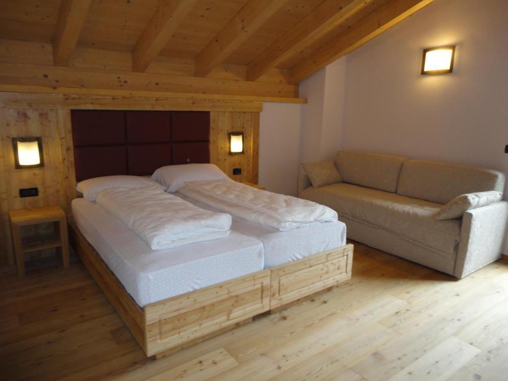 Hotel Garni My Ledro Pieve Di Ledro Rum bild